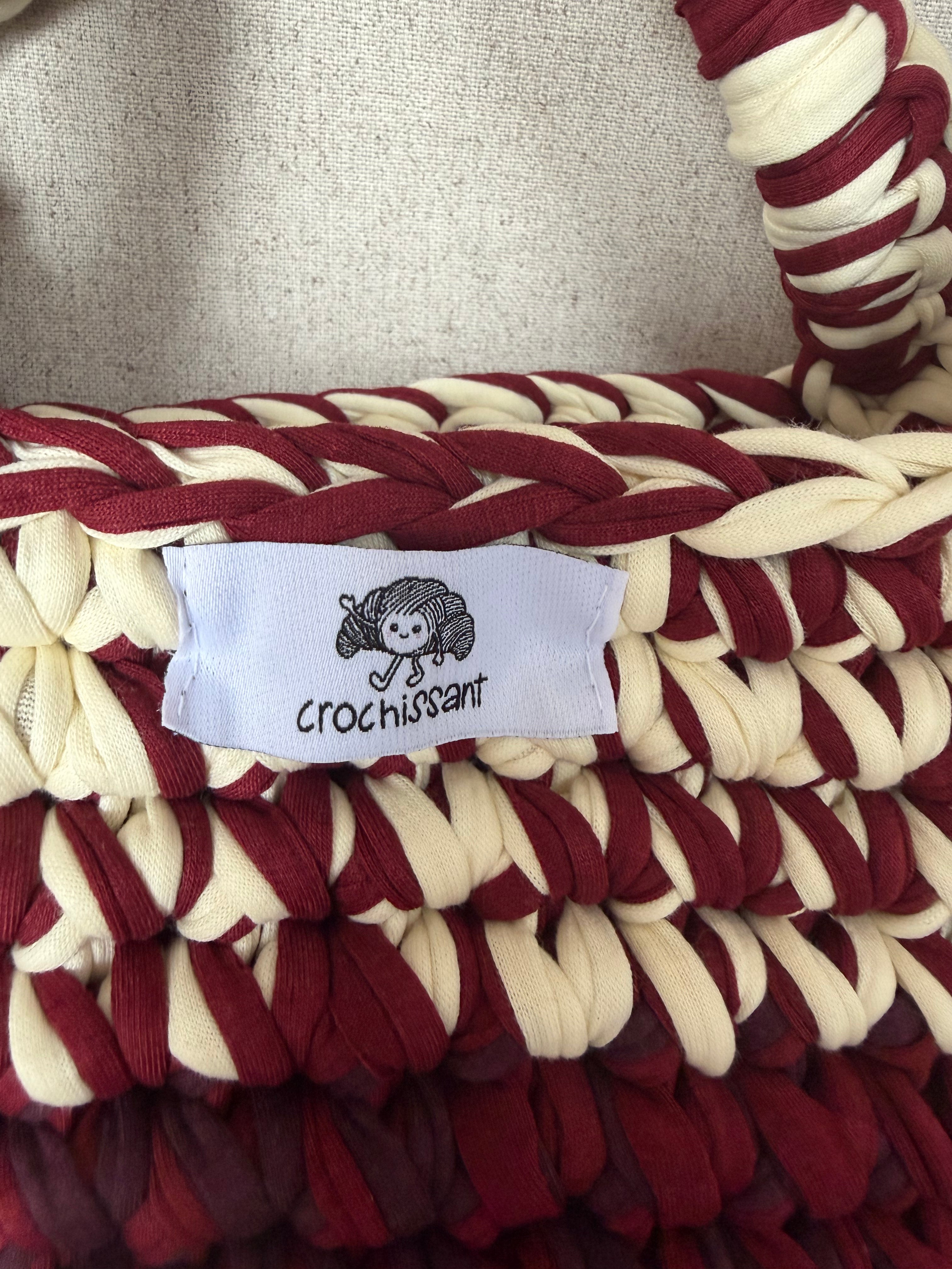 Häkeltasche „Kirsch-Sahne“ mit zwei Henkeln