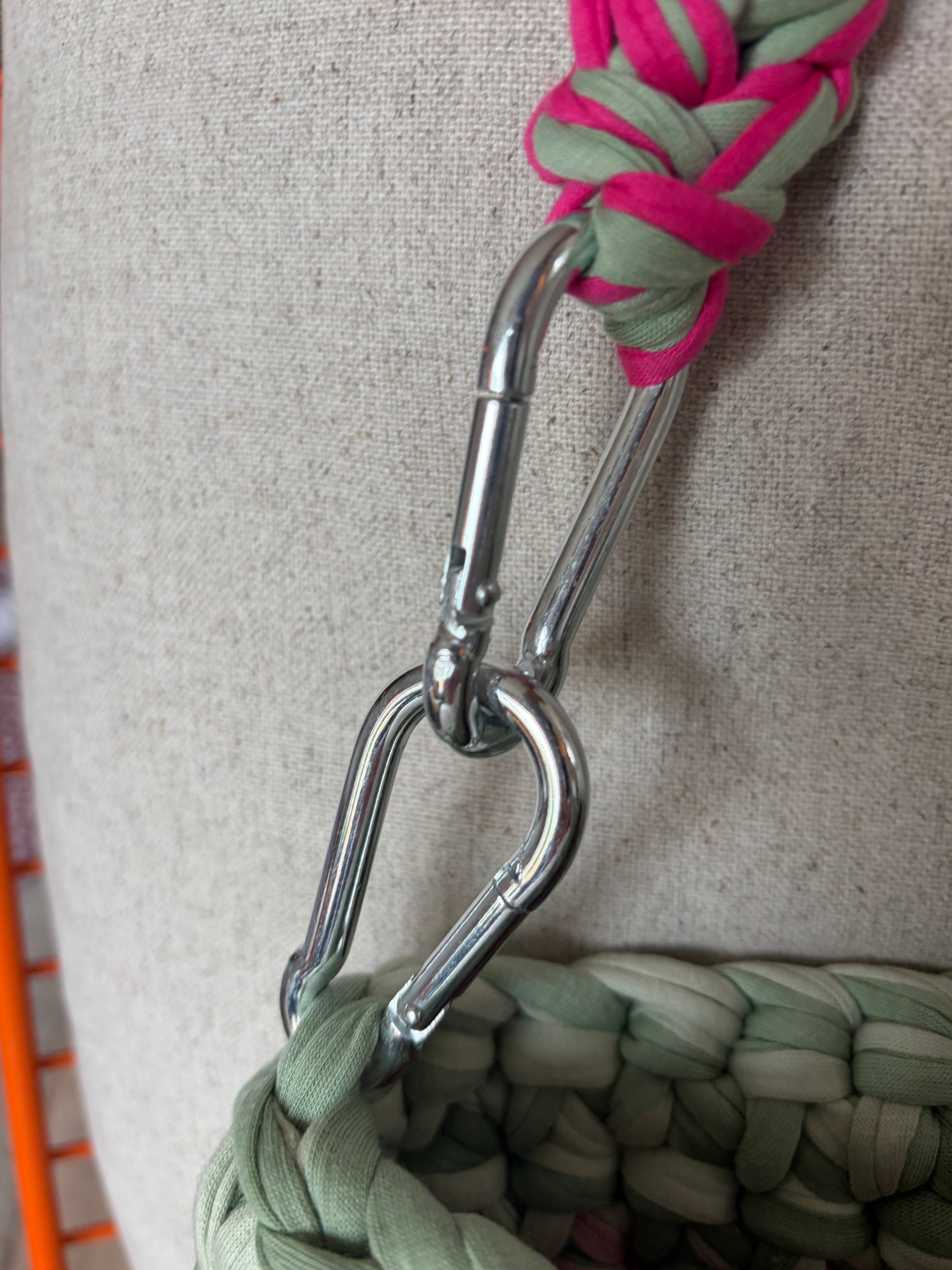 Häkeltasche „Tutti Frutti“ mit Karabiner-Henkel